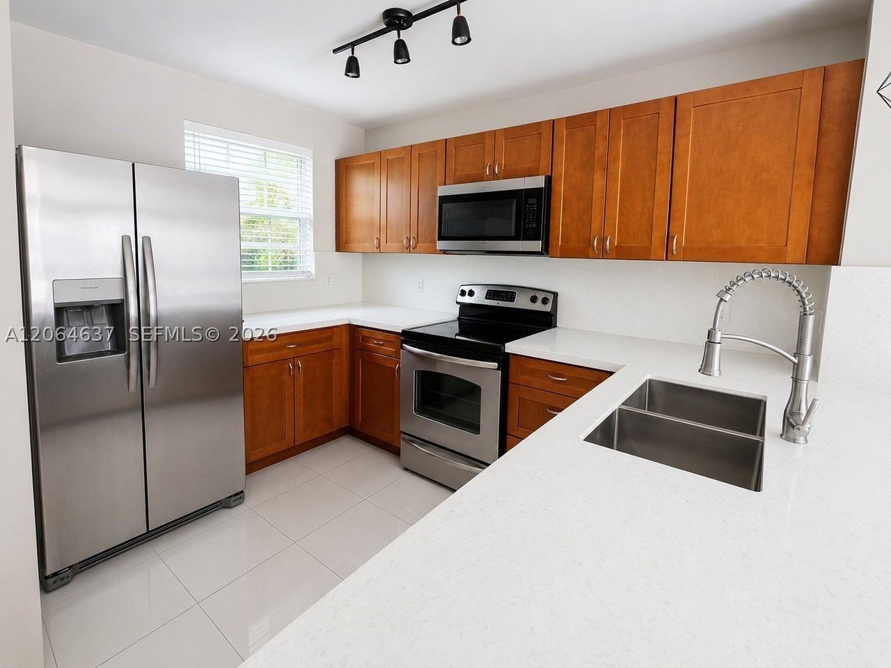 8201 Fairway Rd #8201 - Photo 2 of 10