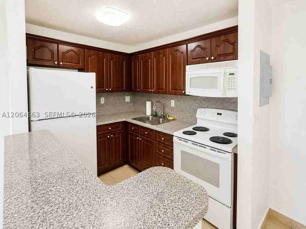 7235 Nw 179th St #212 - Photo 5 of 10