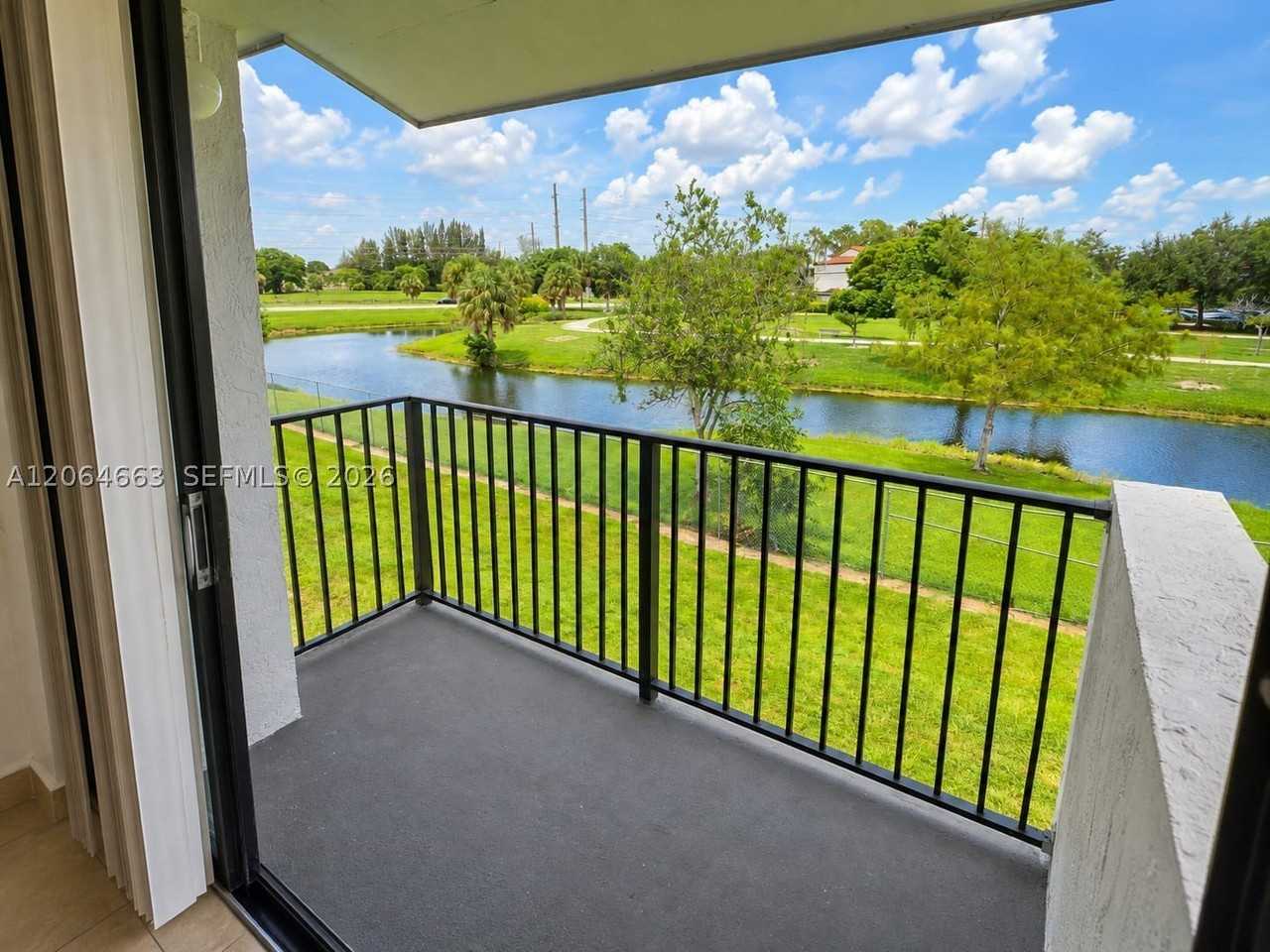 7235 Nw 179th St #212 - Photo 6 of 10