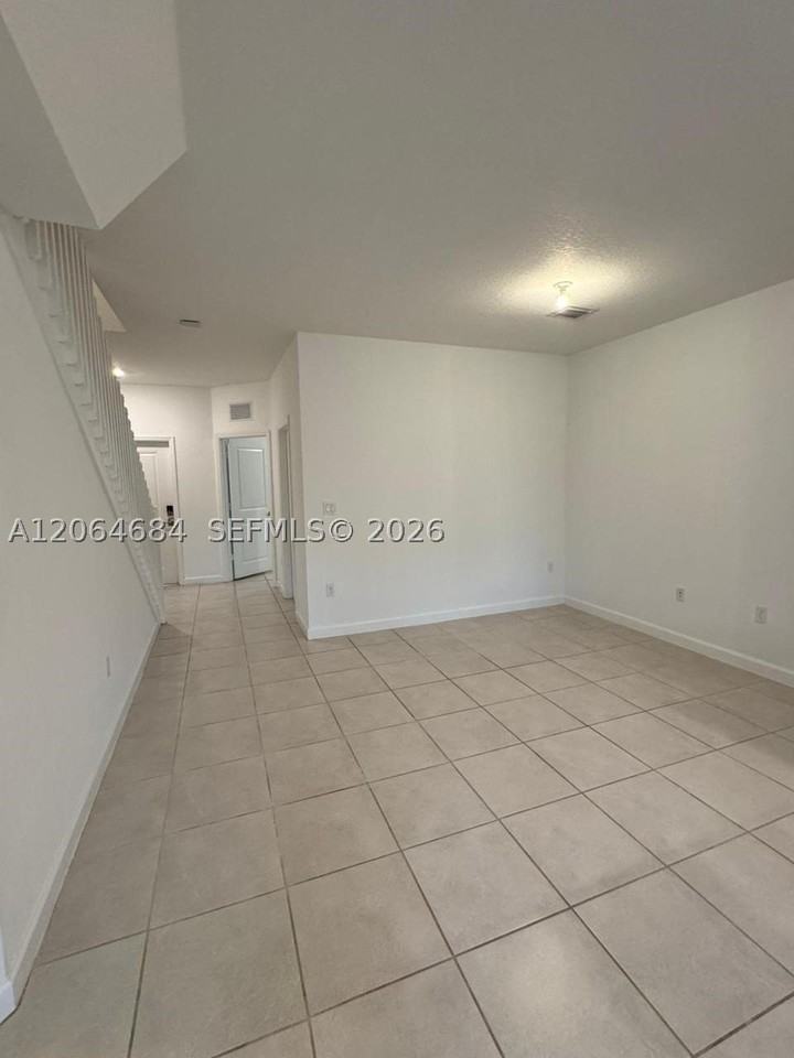 768 Ne 206th Ter #768 - Photo 6 of 26
