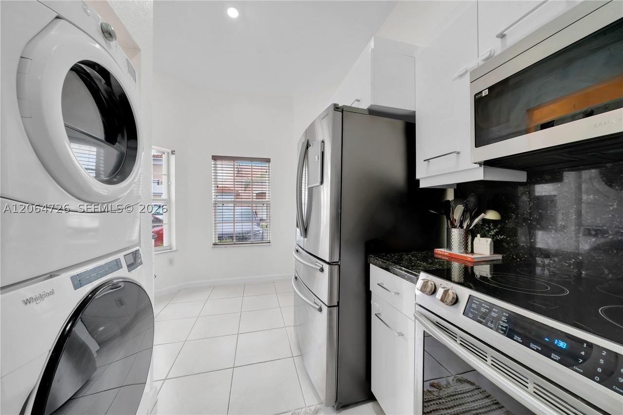 16220 Sw 101st Ter - Photo 7 of 23