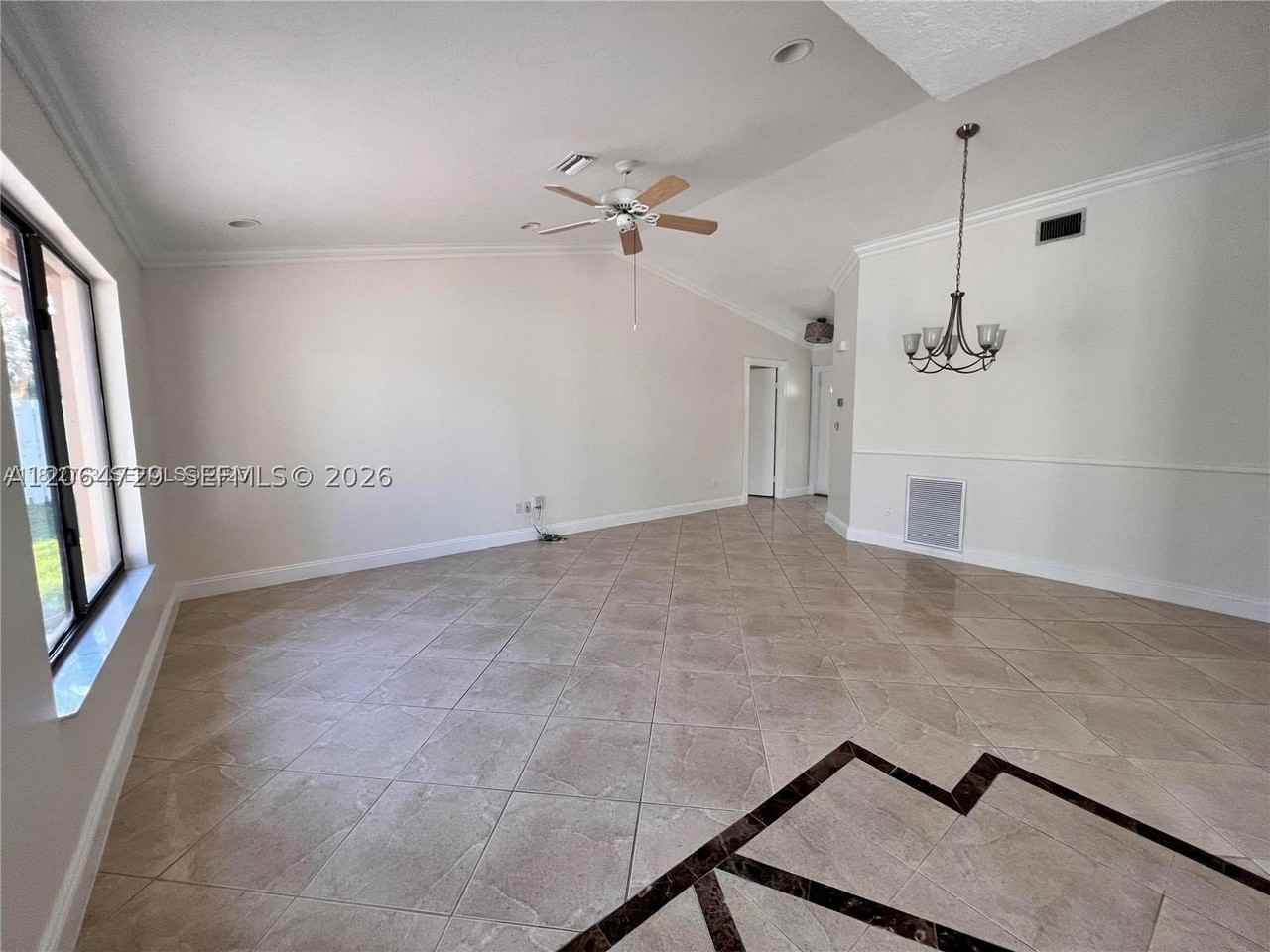 9554 Biscayne Park Ct #9554 - Photo 5 of 20
