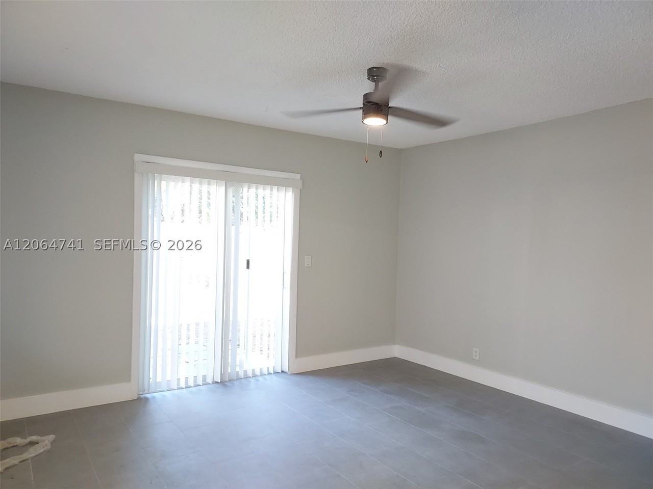 808 Sw 14th Ter #4 - Photo 2 of 16