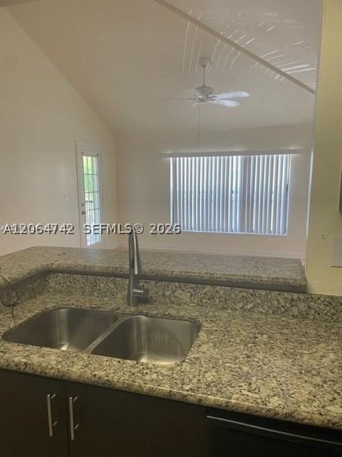 4058 Nw 87th Ave #4058 - Photo 3 of 17