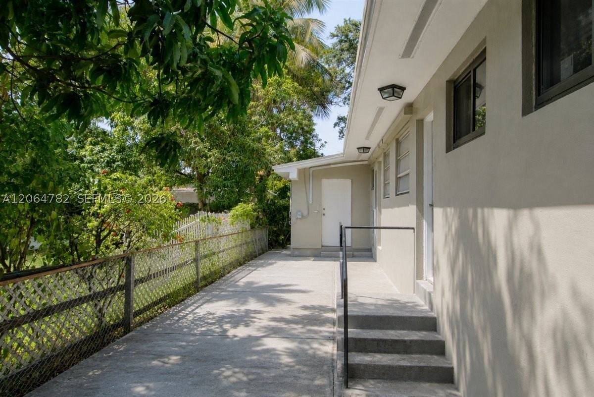 355 Ne 55th Ter #1 - Photo 5 of 17