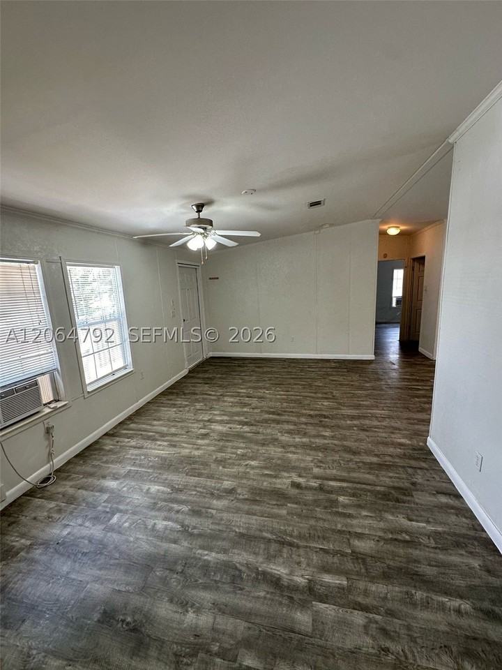 11832 Leeward Pl #H - Photo 7 of 35