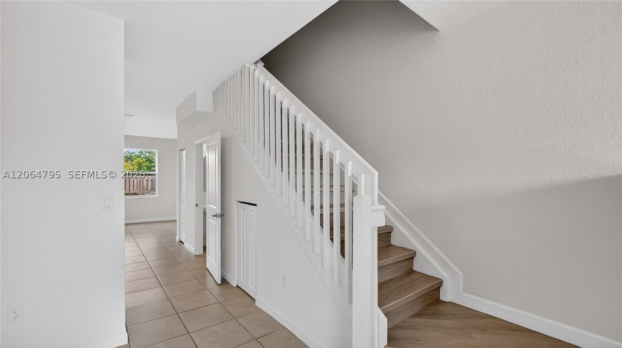 12123 Nw 23rd Ct #12123 - Photo 4 of 46