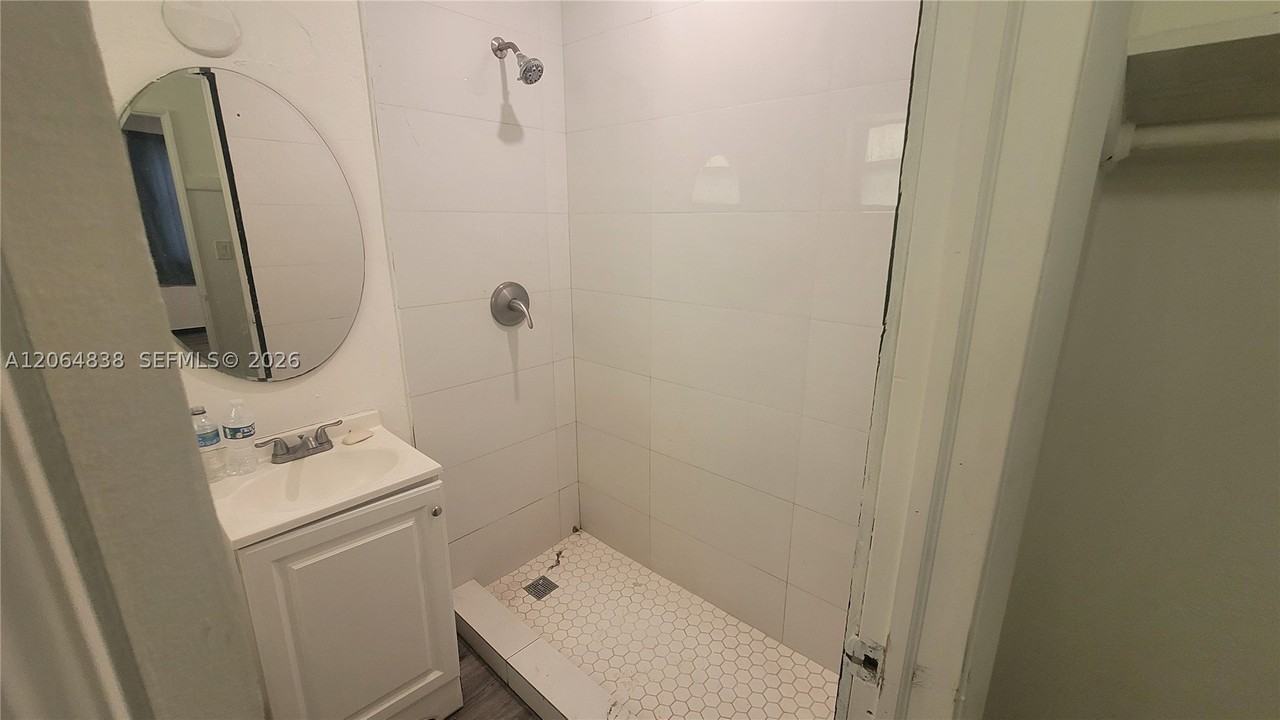 2742 Johnson St #20 - Photo 6 of 7