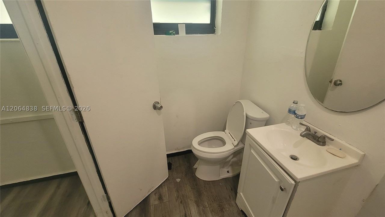 2742 Johnson St #20 - Photo 7 of 7