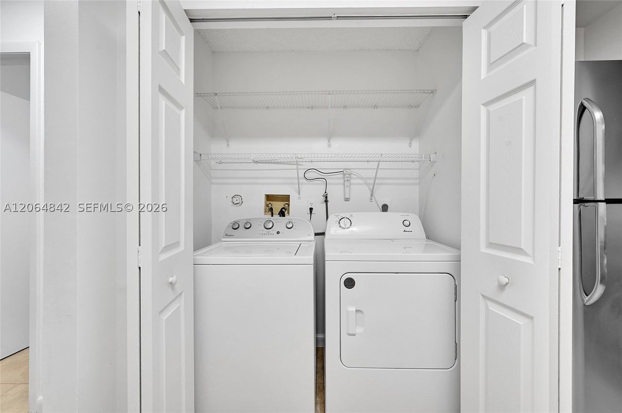 3453 Nw 44th St #107 - Photo 5 of 28