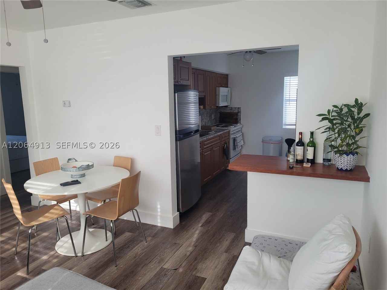 14280 Ne 11th Ave - Photo 3 of 41