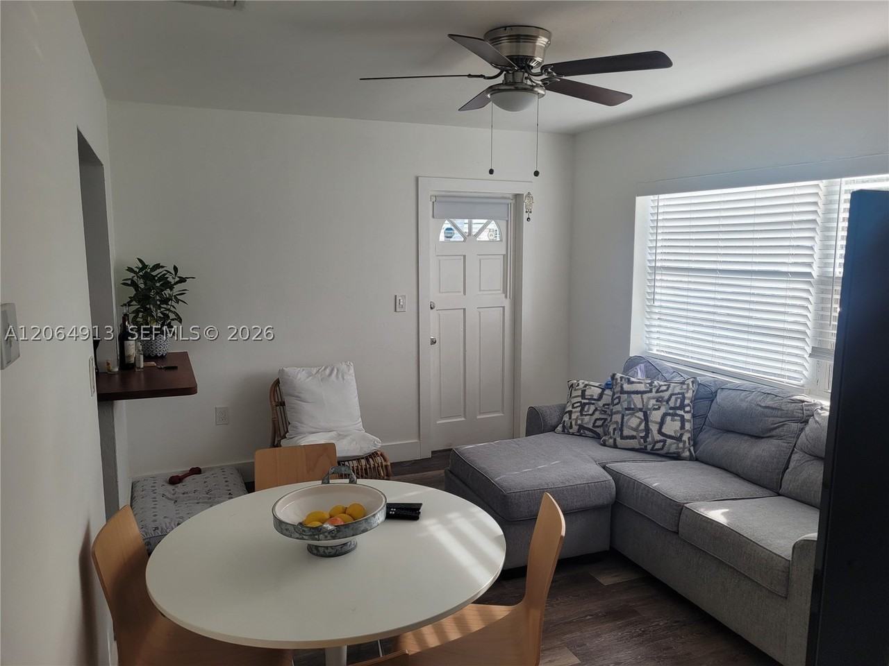 14280 Ne 11th Ave - Photo 4 of 41