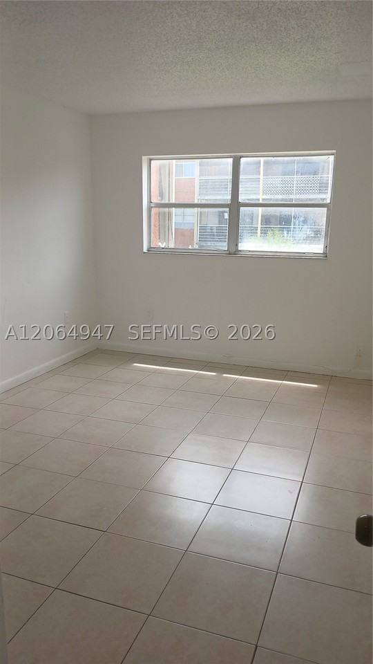 3610 Nw 21st St #313 - Photo 6 of 12
