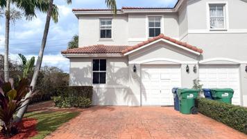 featured image of 1001 Ne 208th St
