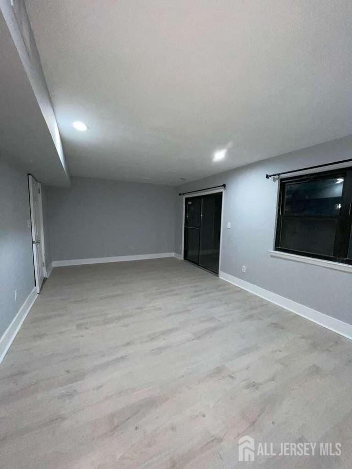 807 Merrywood Dr - Photo 3 of 5