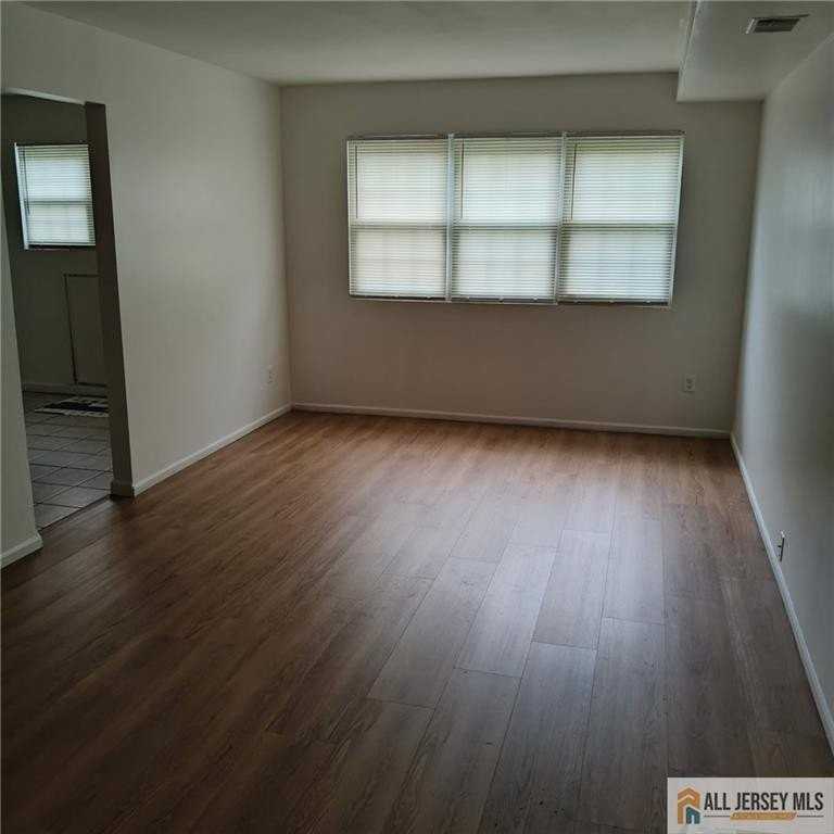 78 College Dr #78 - Photo 3 of 8