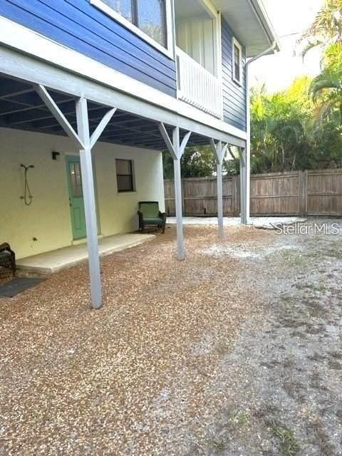 306 63rd St #B - Photo 3 of 20