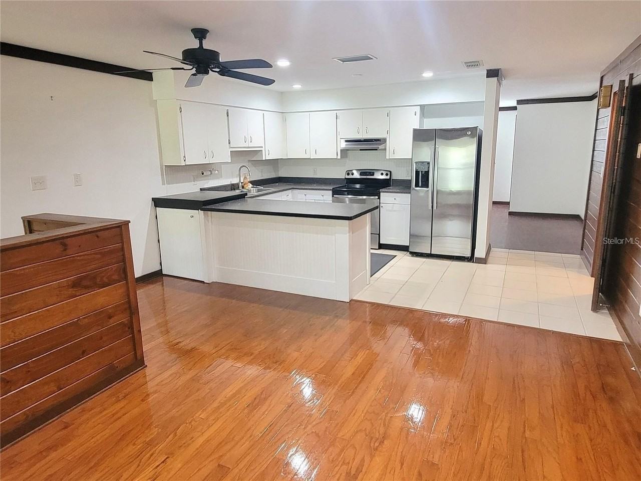 306 63rd St #B - Photo 7 of 20