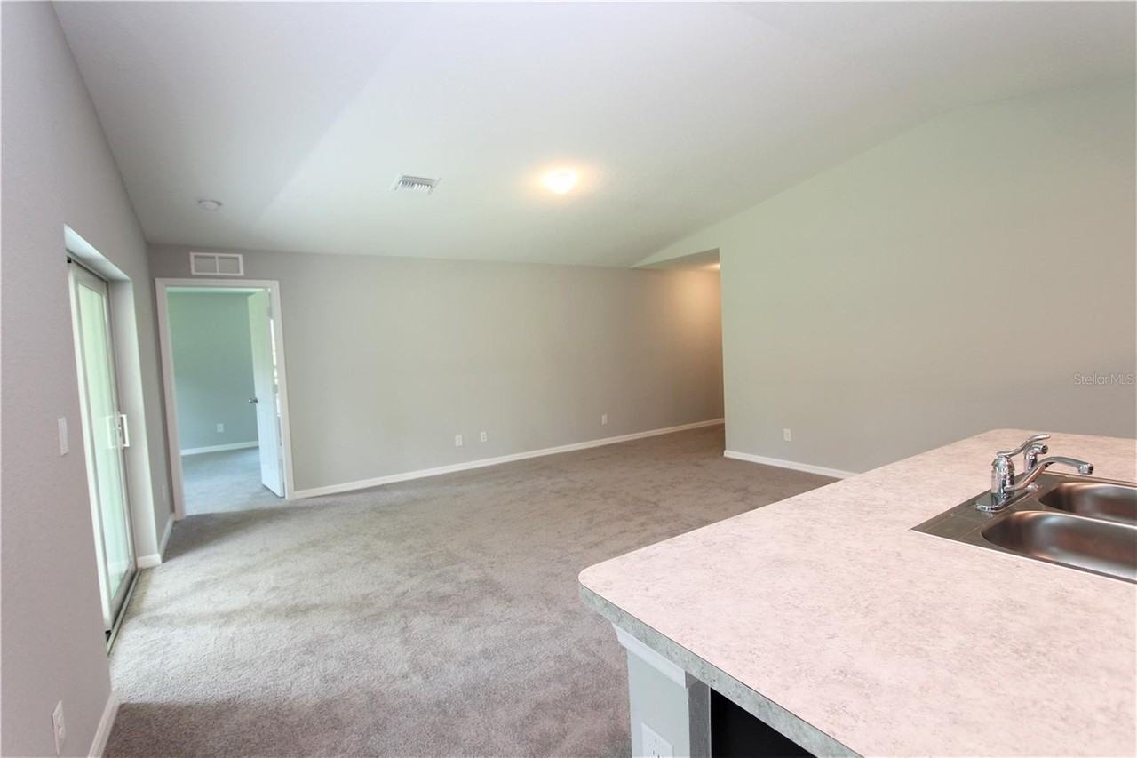 154 Australian Dr - Photo 5 of 16