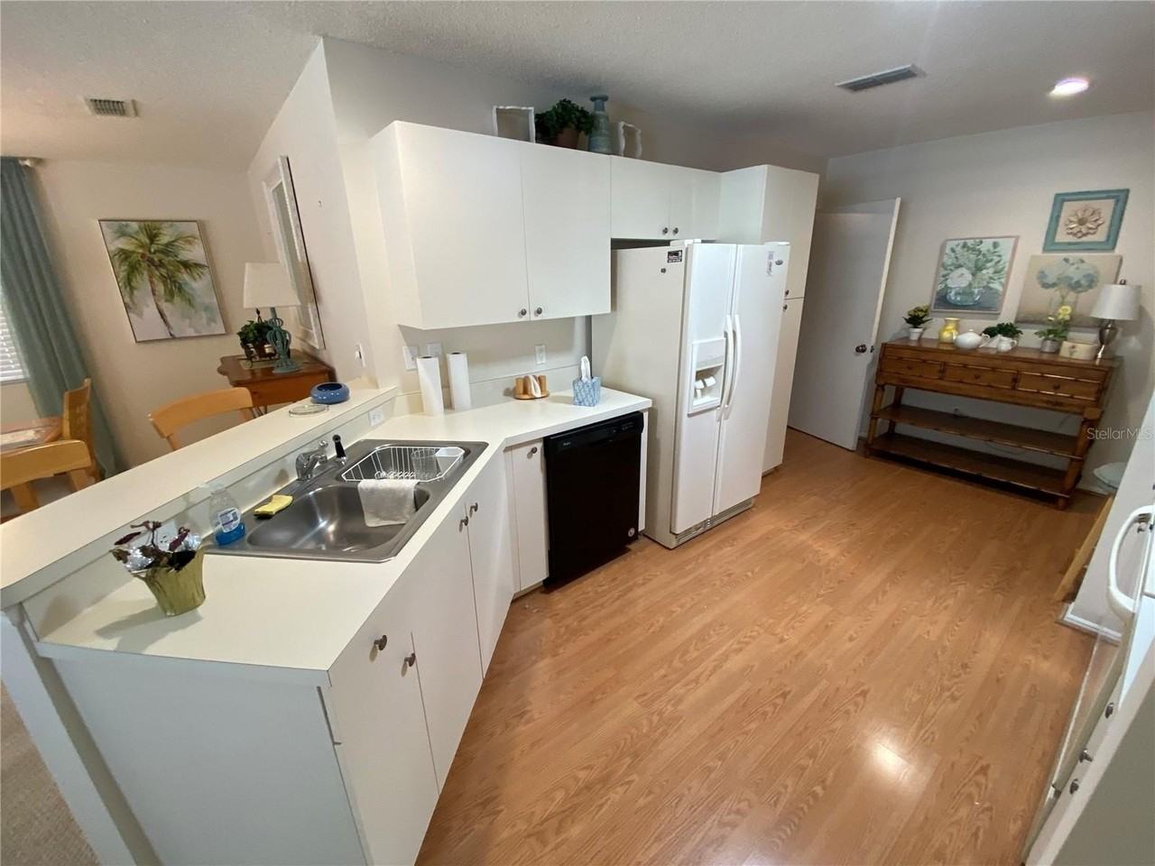 1672 Duran Dr - Photo 6 of 15