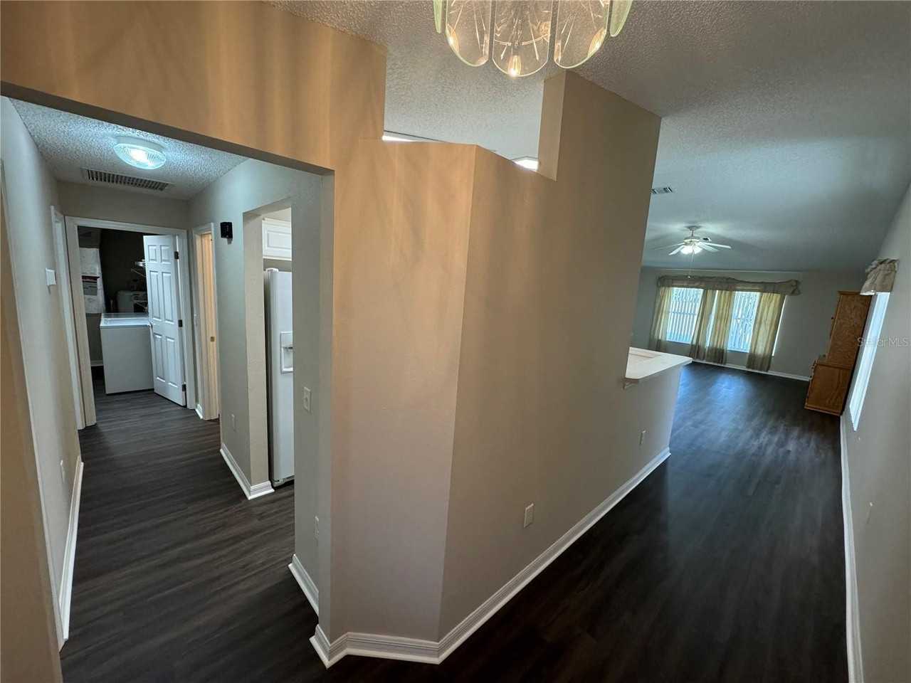 545 Golfview Ct - Photo 7 of 17