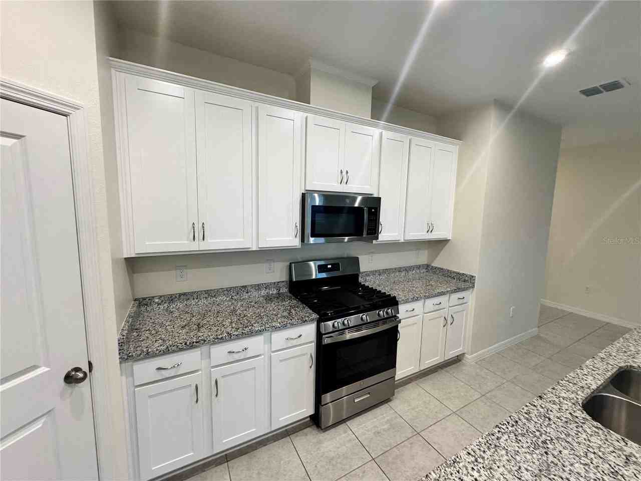 34100 Chipping Sparrow Dr - Photo 6 of 20