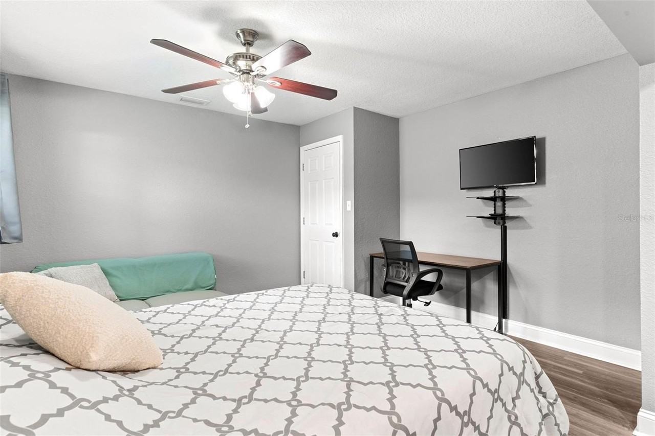 1019 Susan Dr - Photo 4 of 14