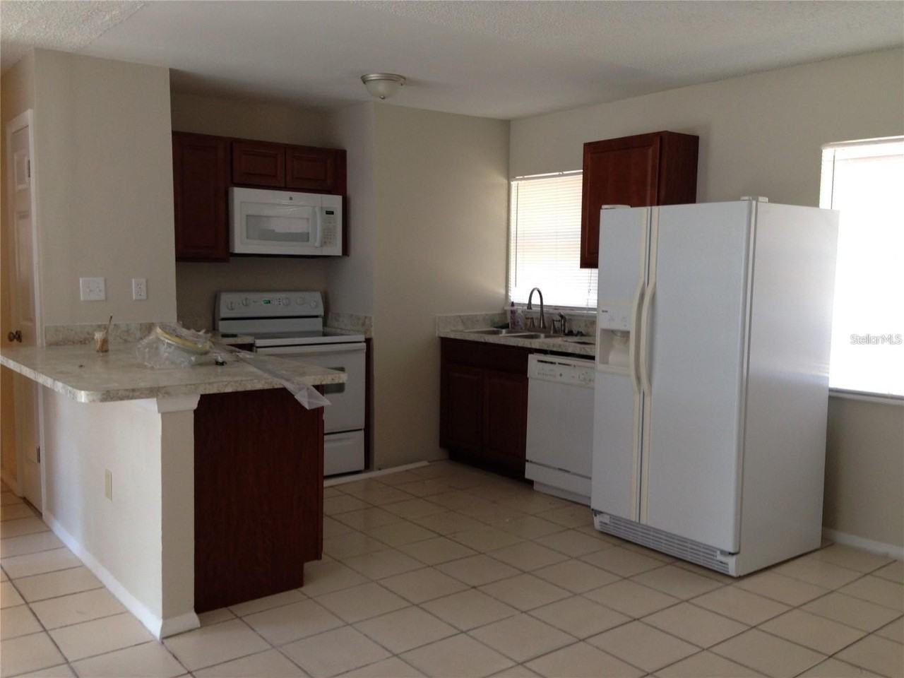 3650 Trianon Dr - Photo 4 of 5