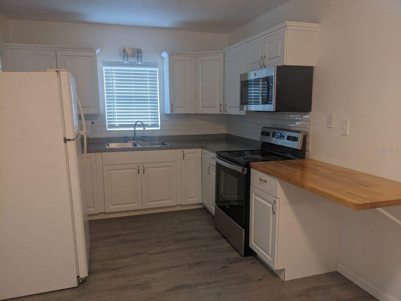 729 Virginia Ave - Photo 2 of 13