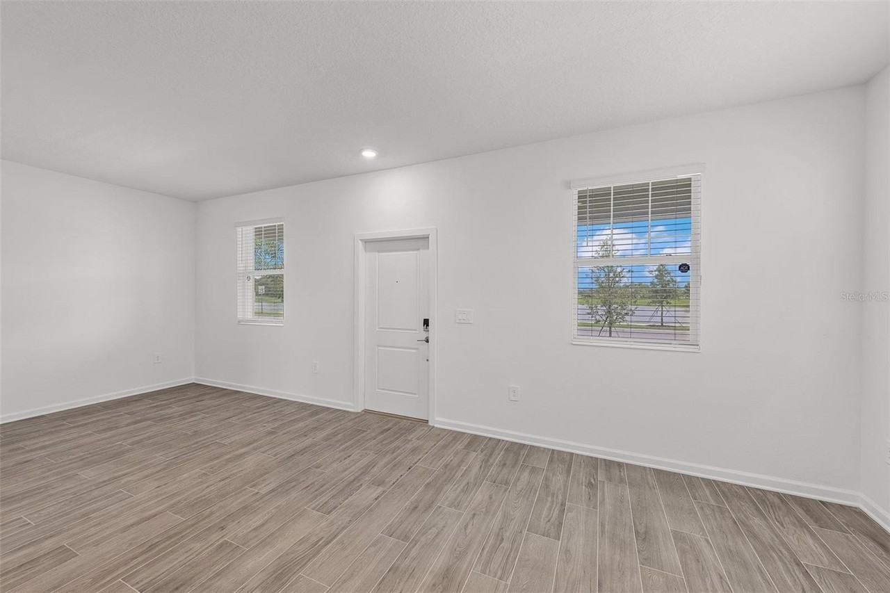 2563 Relaxing Ln - Photo 4 of 25