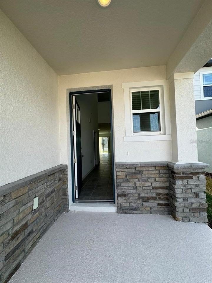 2297 Treasure Hill St - Photo 4 of 21