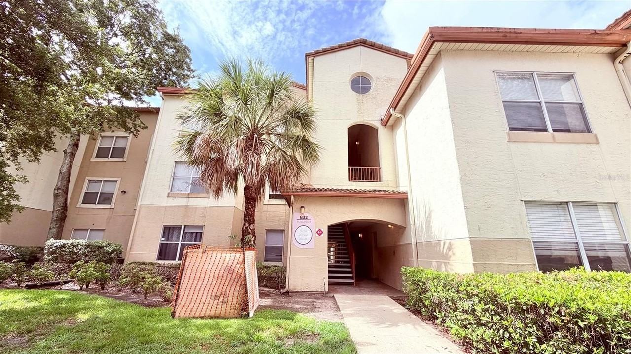 832 Camargo Way #307