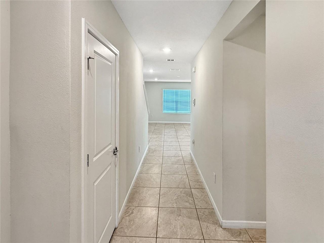 5012 Blue Hammock Ct - Photo 4 of 32