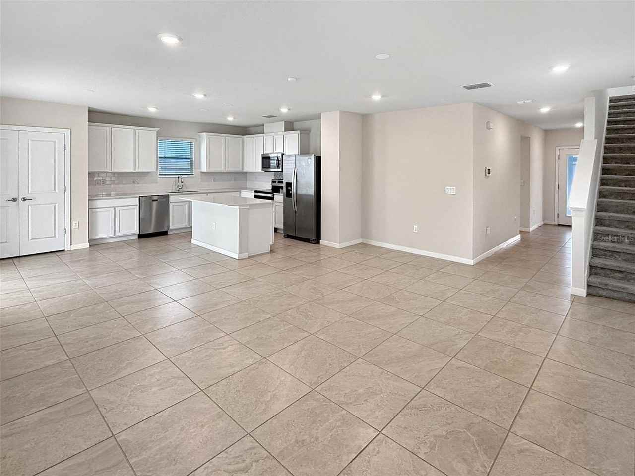 5012 Blue Hammock Ct - Photo 6 of 32