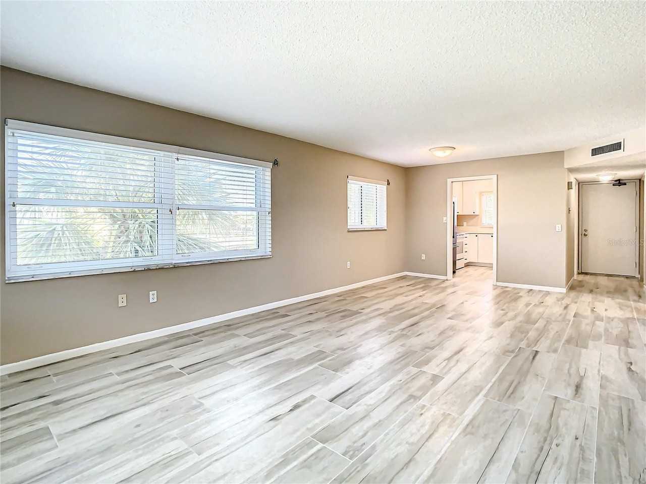 4575 Cove Cir #309 - Photo 6 of 50