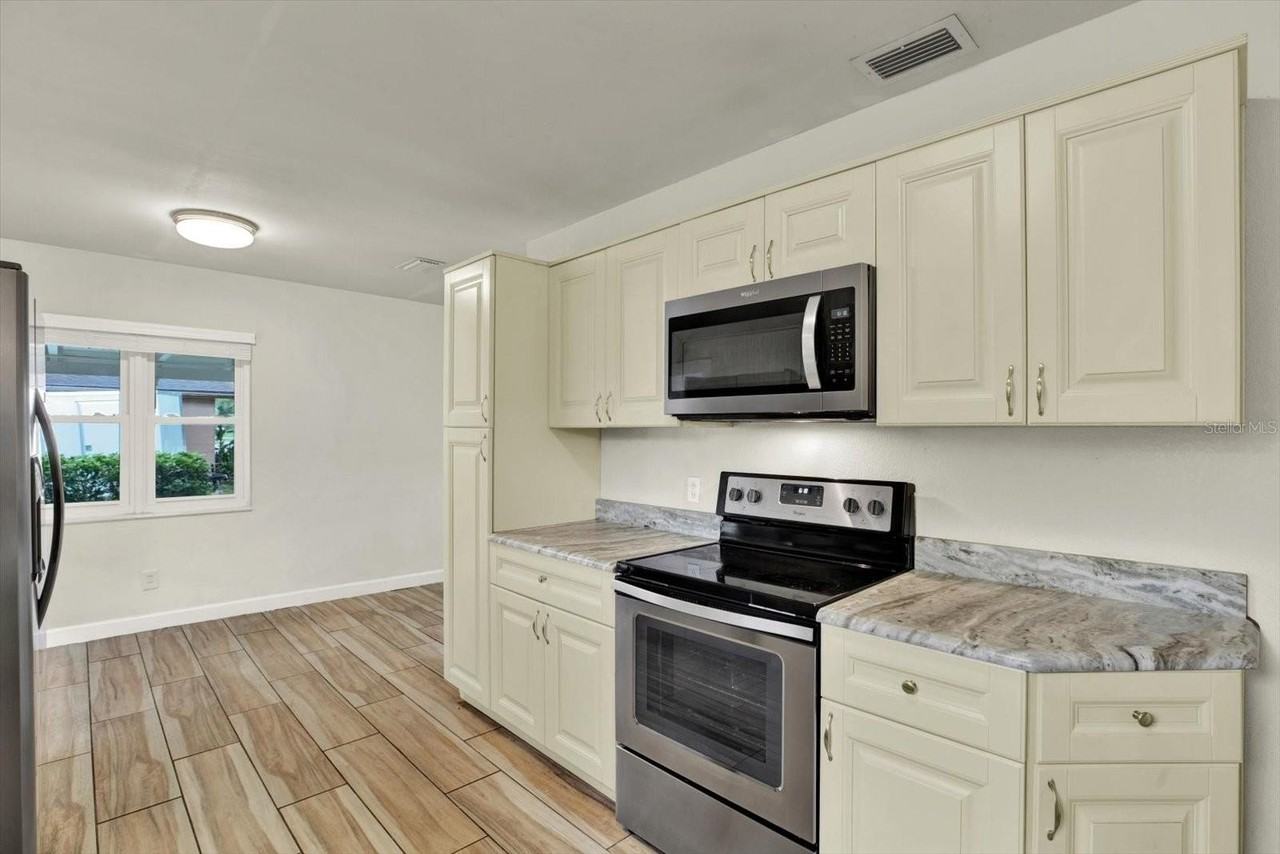 8567 Ridge Rd - Photo 5 of 17