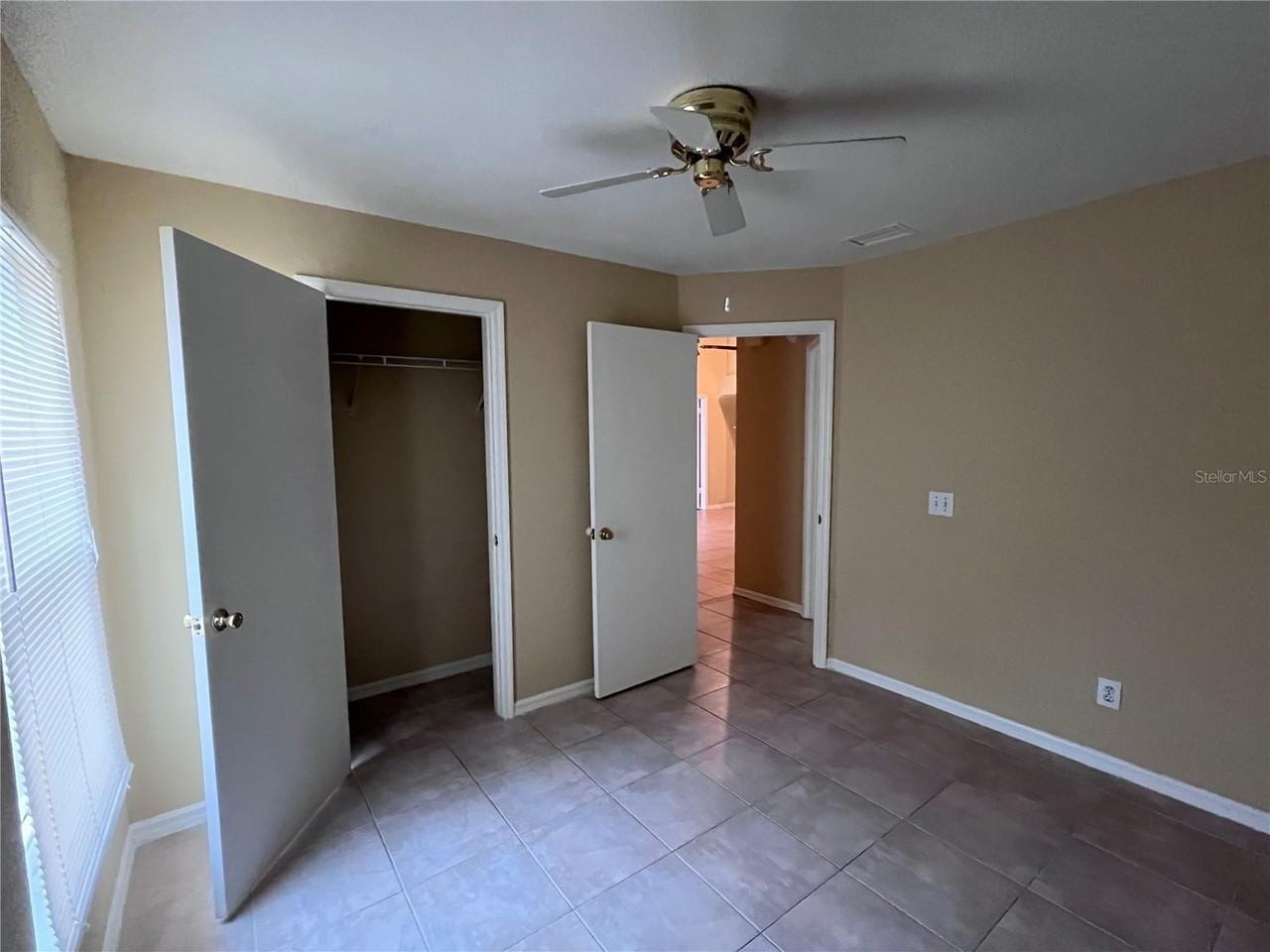 9673 Fox Hearst Rd - Photo 6 of 12