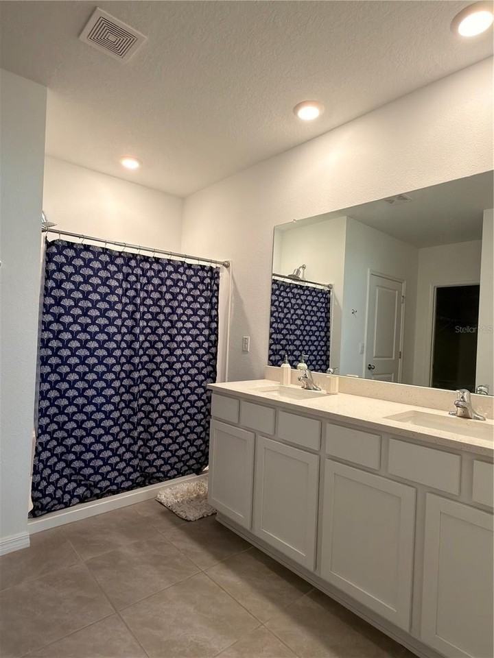 3410 Ivy Hollow Dr - Photo 4 of 17