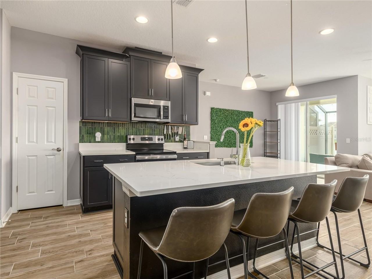 29844 Southwell Ln - Photo 6 of 49