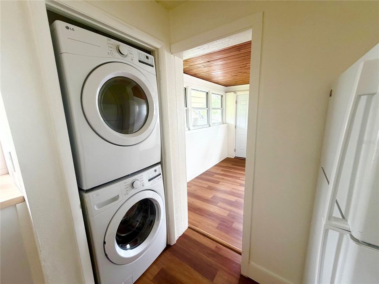 1502 W Grace St - Photo 6 of 19