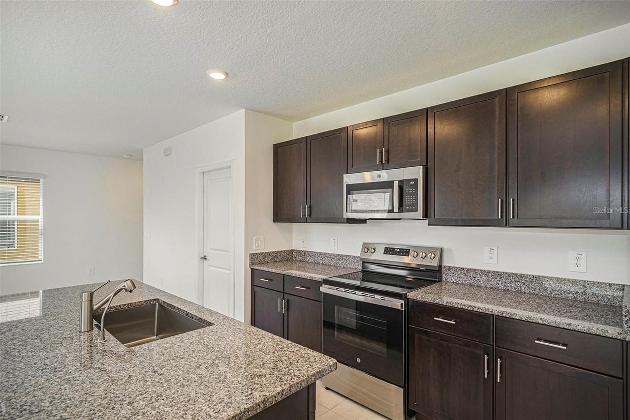 2871 Silver Scallop Loop - Photo 4 of 19