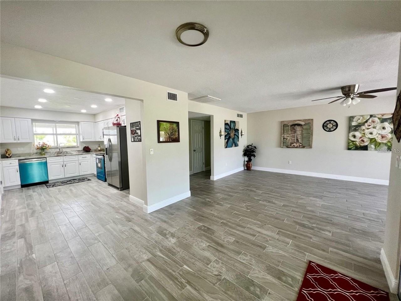 912 La Jolla Ave - Photo 7 of 36