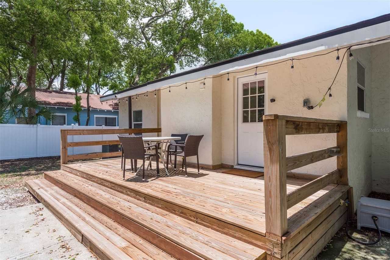 206 W Warren Ave - Photo 3 of 33
