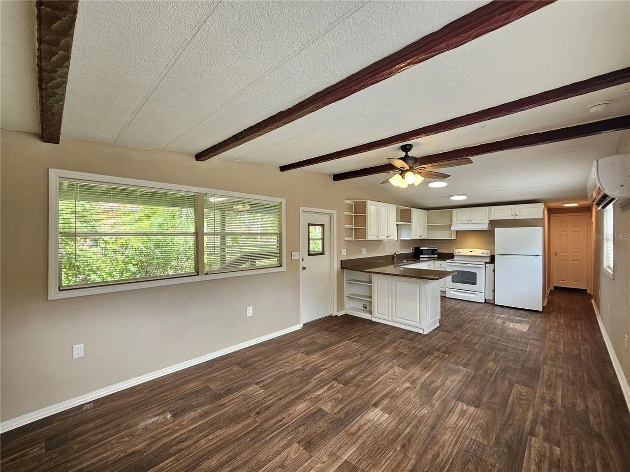 37826 Daughtery Rd - Photo 5 of 19