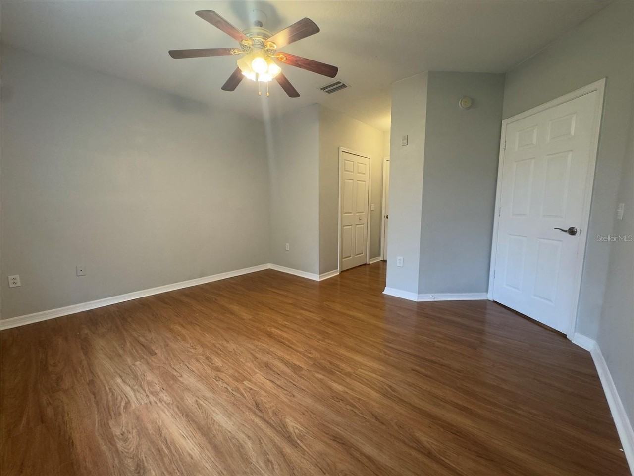 9507 Amberdale Ct #201 - Photo 4 of 16