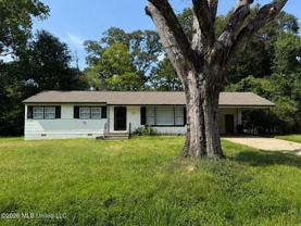 160 Wildwood Cir - Photo 1 of 1