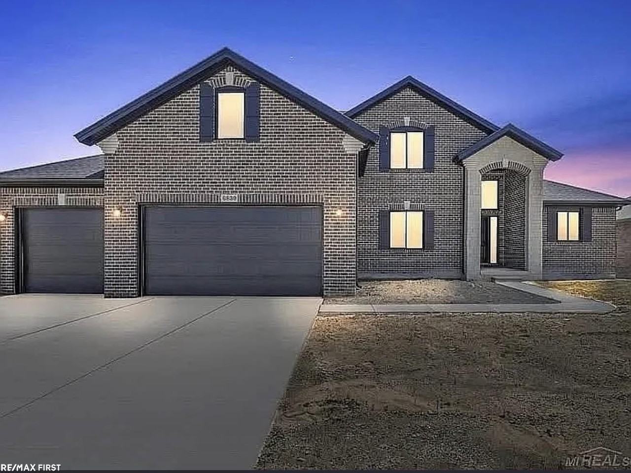 6839 Pintail Rd - Photo 2 of 32