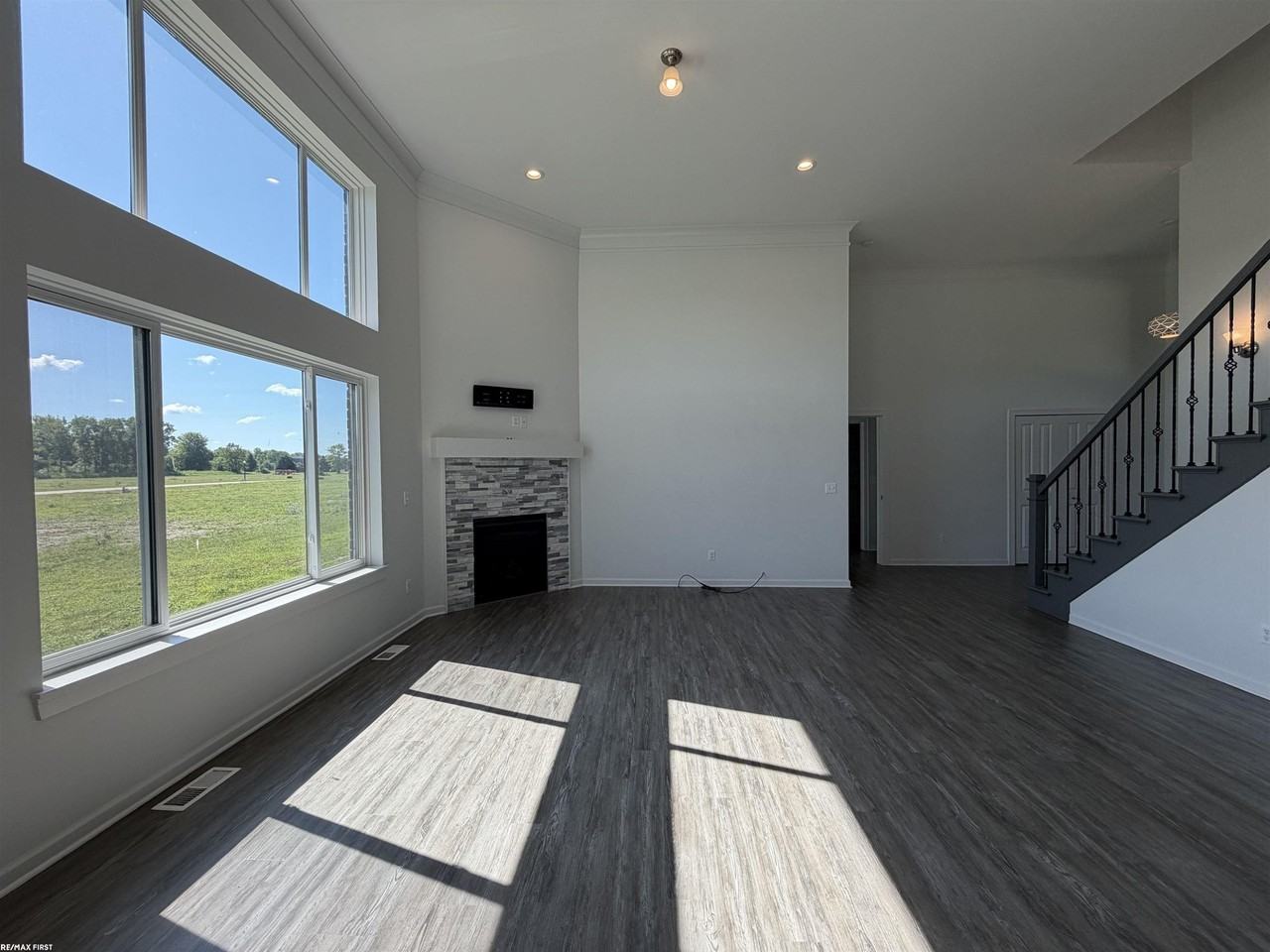 6839 Pintail Rd - Photo 5 of 32