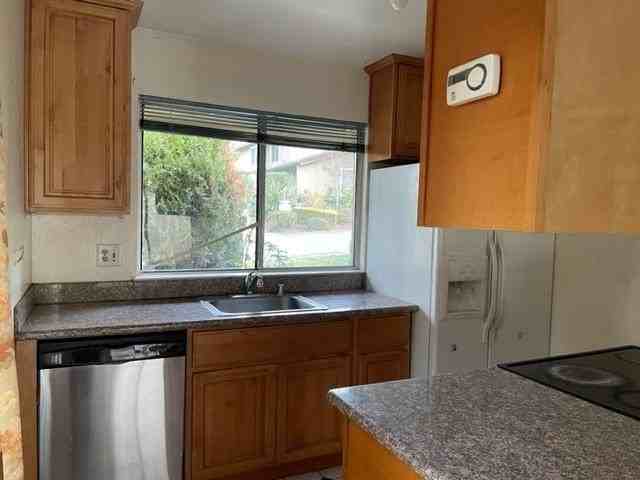 3302 Cannongate Ct - Photo 6 of 12