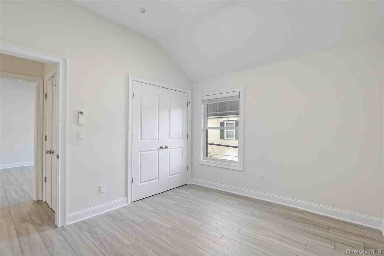 225 Katonah Ave #2 - Photo 3 of 9